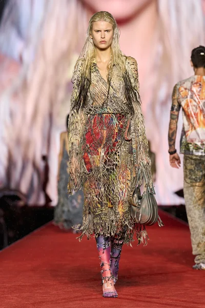 Look 37